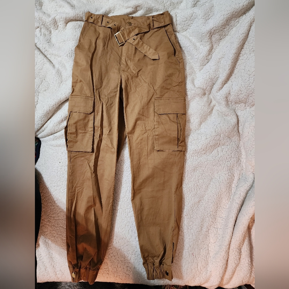 Women's Tan Cargo Pants